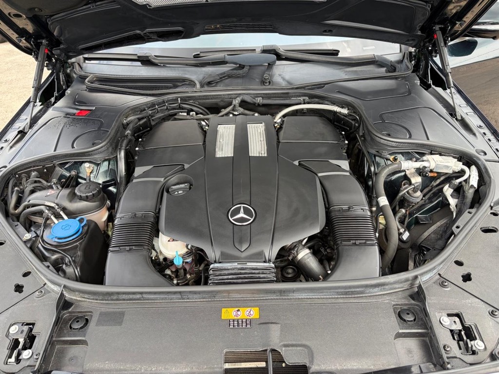Mercedes-Benz S 450 Vehicle Full-screen Gallery Image 28