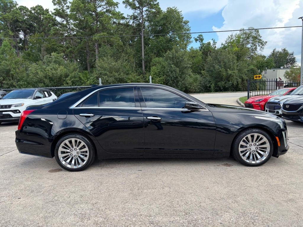 Cadillac CTS Sedan Vehicle Full-screen Gallery Image 05