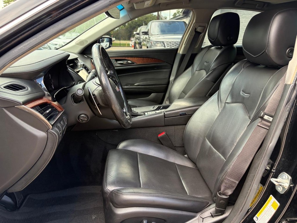 Cadillac CTS Sedan Vehicle Full-screen Gallery Image 11