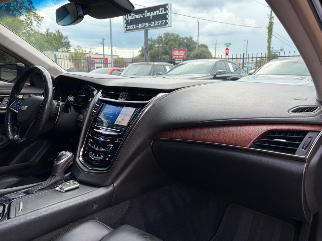 Cadillac CTS Sedan Vehicle Full-screen Gallery Image 13