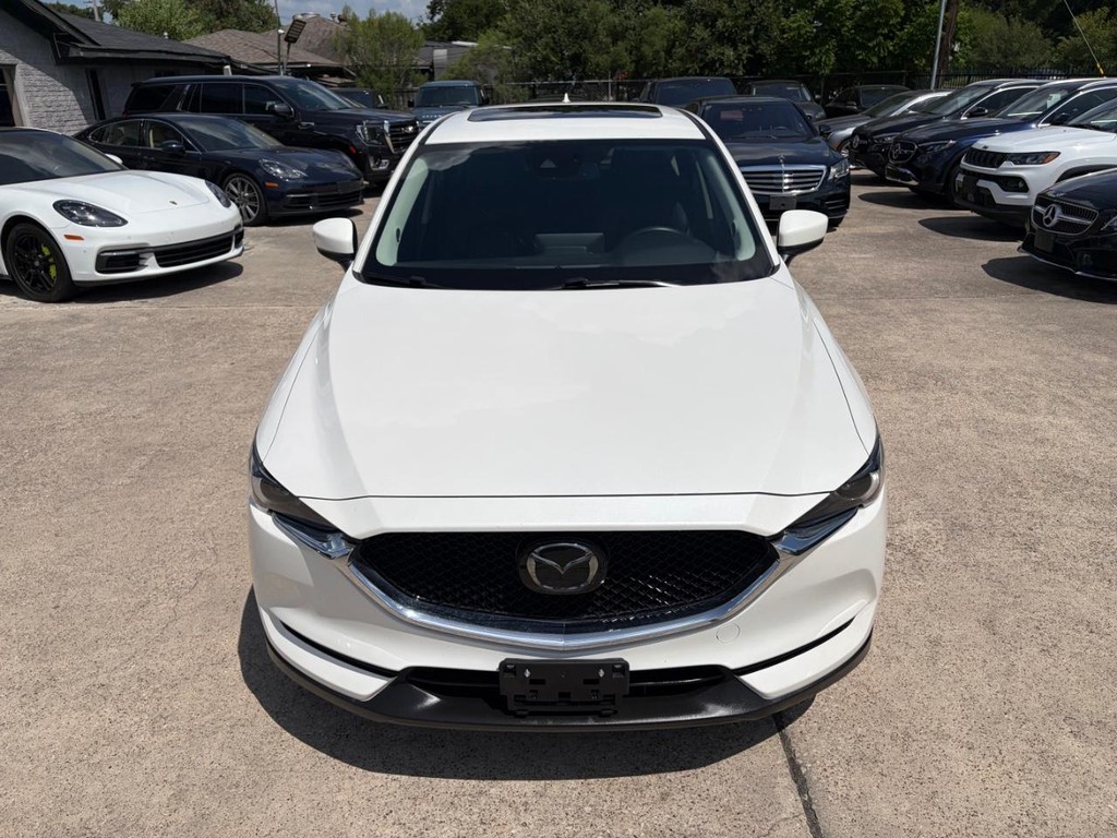 Mazda CX-5 Vehicle Full-screen Gallery Image 03