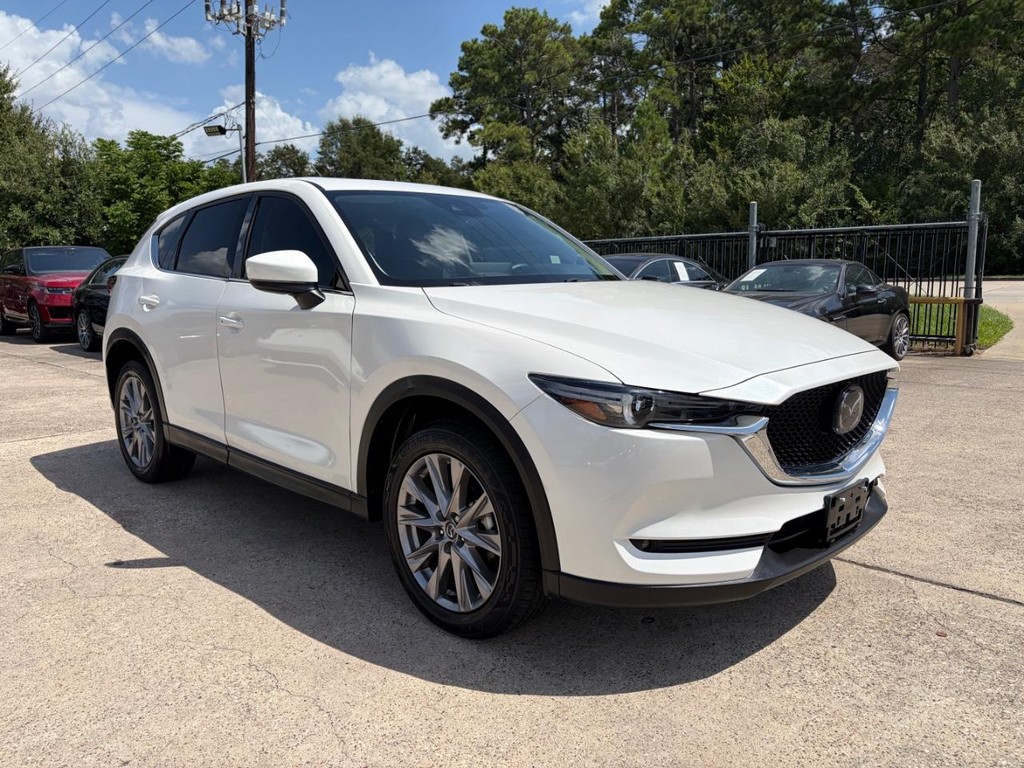 Mazda CX-5 Vehicle Full-screen Gallery Image 04