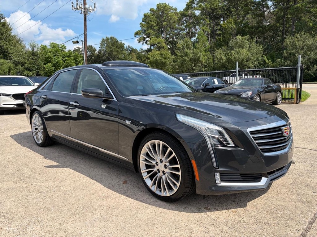 Cadillac CT6 Vehicle Full-screen Gallery Image 04