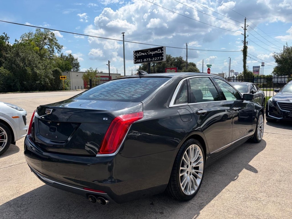 Cadillac CT6 Vehicle Full-screen Gallery Image 06