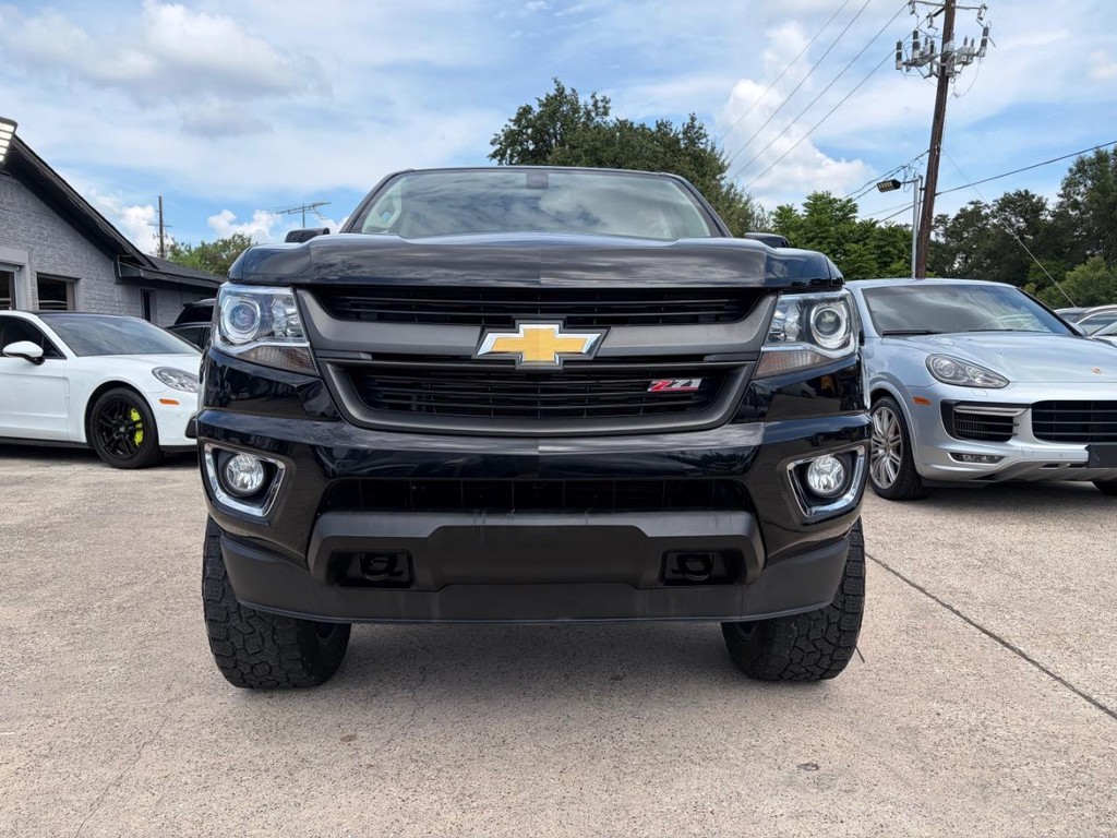 Chevrolet Colorado Vehicle Full-screen Gallery Image 02