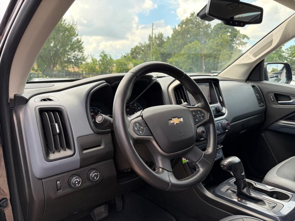 Chevrolet Colorado Vehicle Full-screen Gallery Image 10