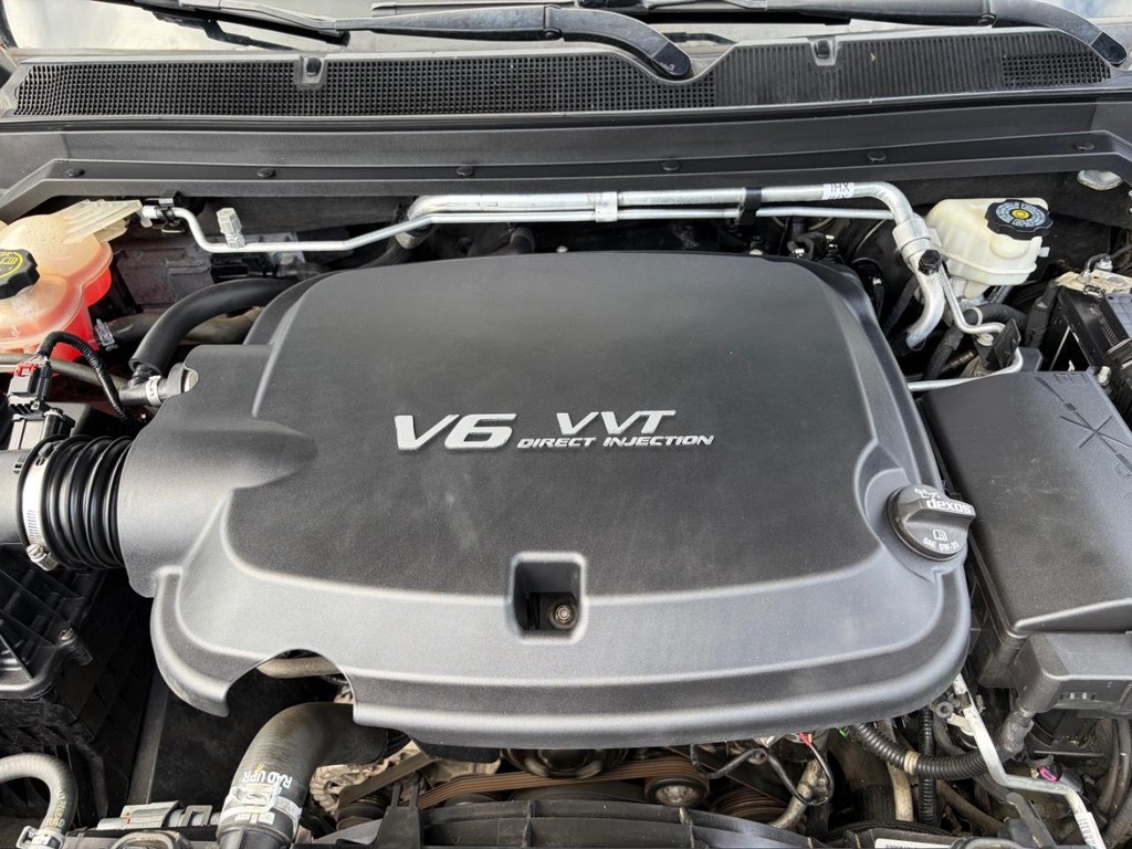 Chevrolet Colorado Vehicle Full-screen Gallery Image 29