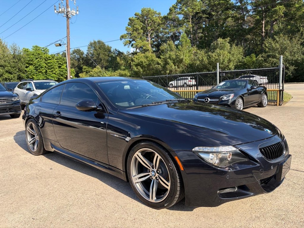 BMW M6 Vehicle Full-screen Gallery Image 04