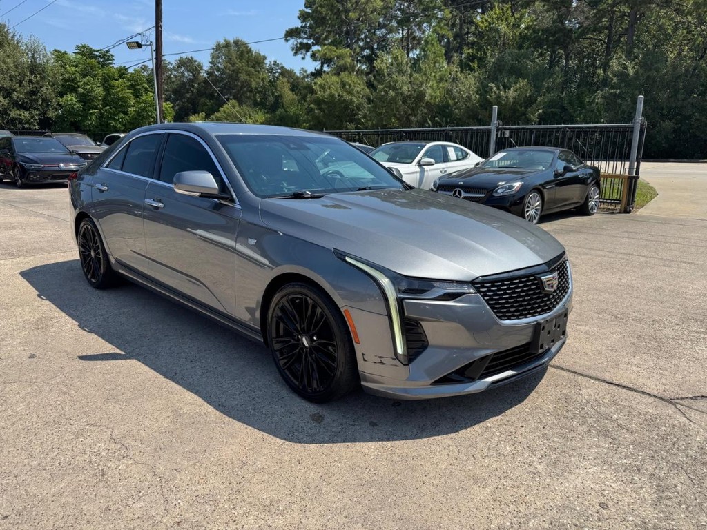 Cadillac CT4 Vehicle Full-screen Gallery Image 04