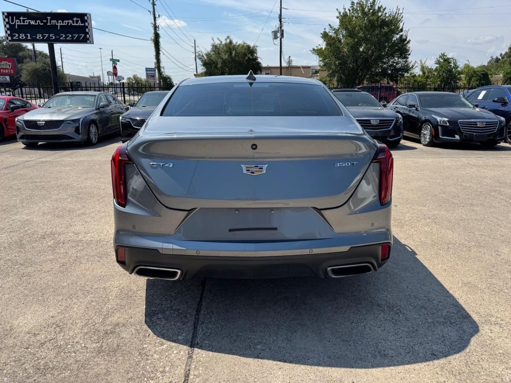 Cadillac CT4 Vehicle Full-screen Gallery Image 07