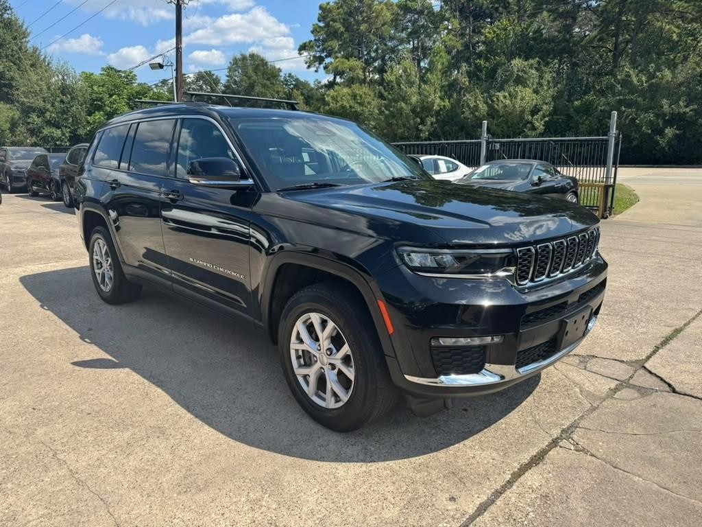 Jeep Grand Cherokee L Vehicle Full-screen Gallery Image 04