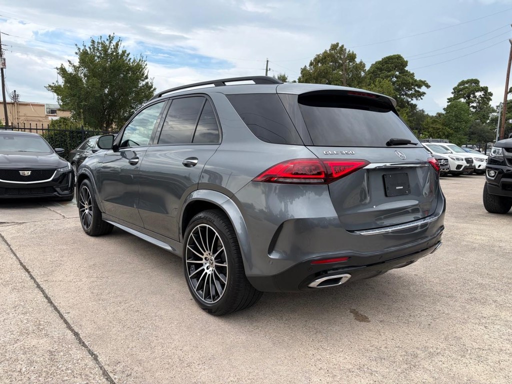Mercedes-Benz GLE 350 Vehicle Full-screen Gallery Image 08