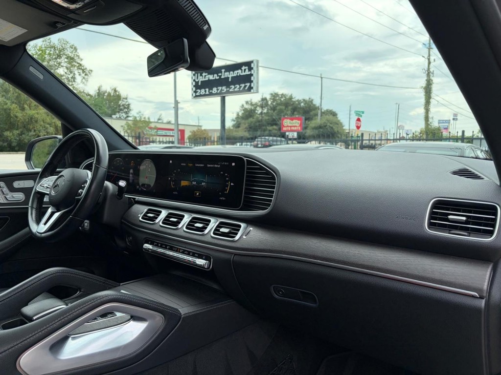 Mercedes-Benz GLE 350 Vehicle Full-screen Gallery Image 13