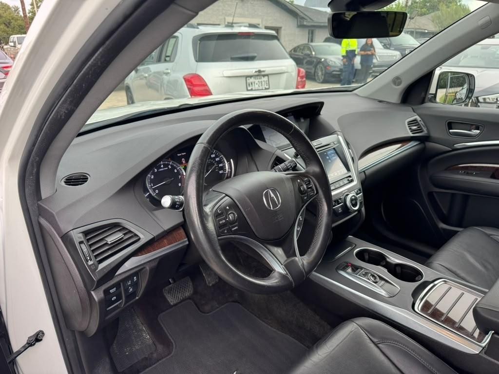 Acura MDX Vehicle Full-screen Gallery Image 10