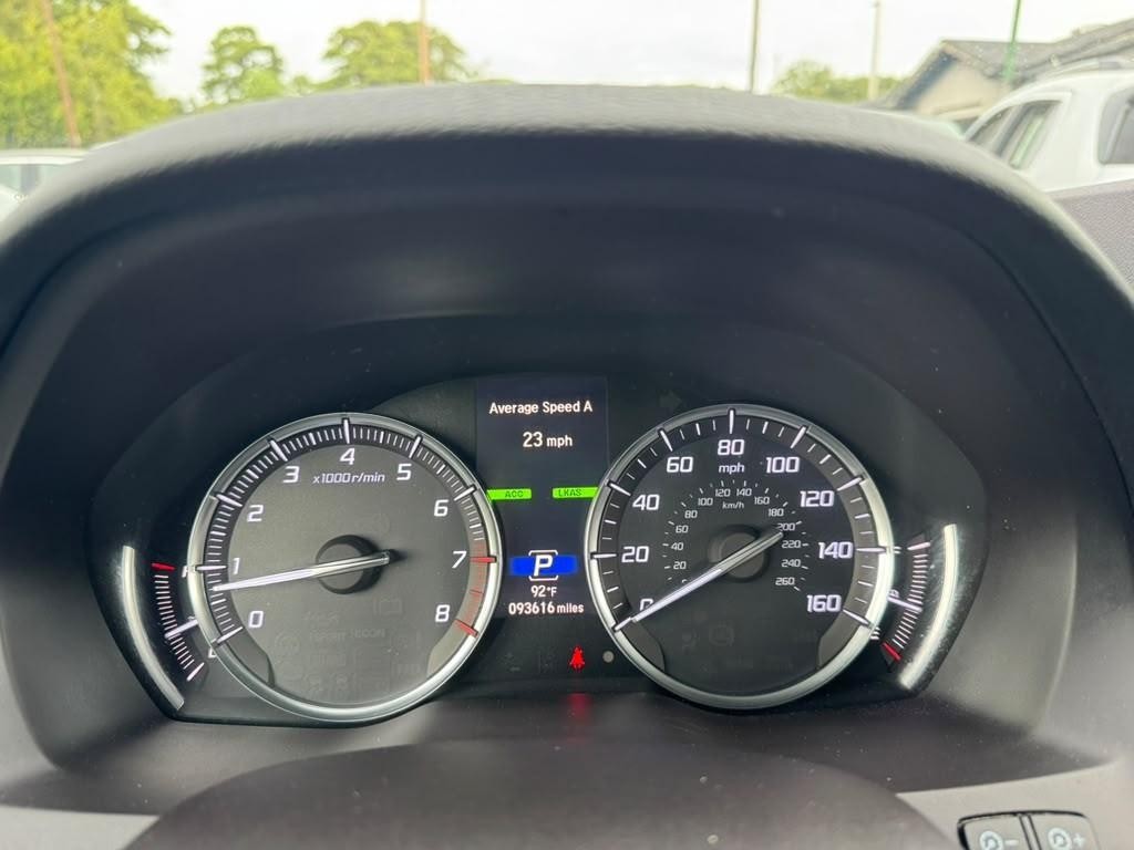 Acura MDX Vehicle Full-screen Gallery Image 23