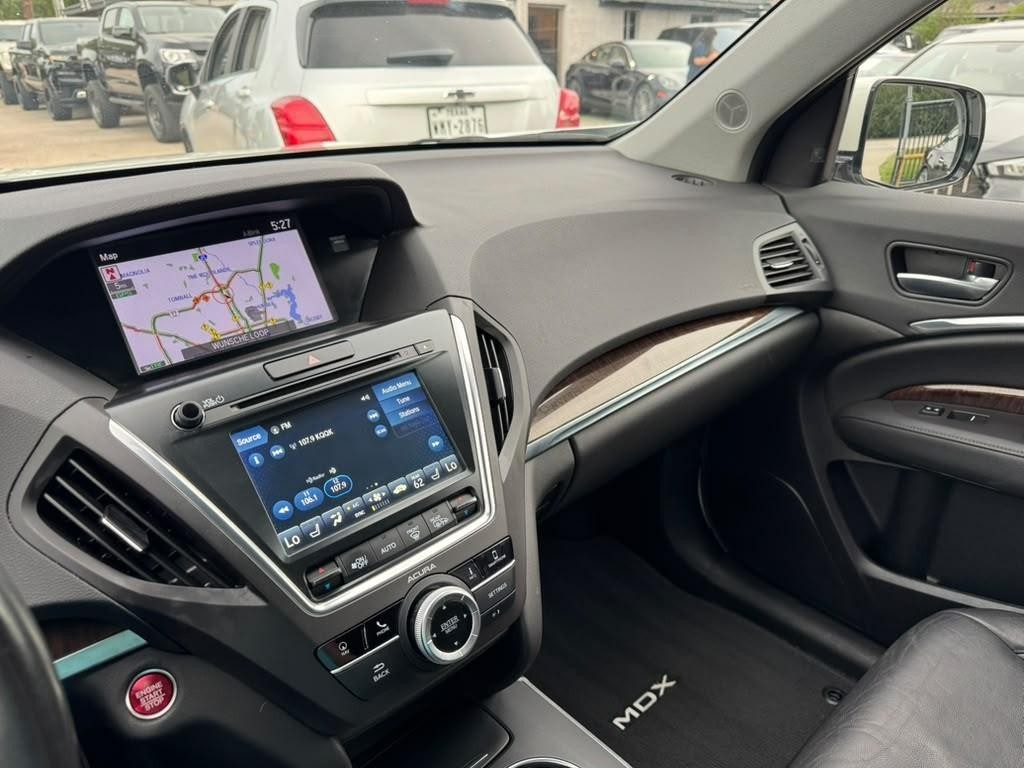 Acura MDX Vehicle Full-screen Gallery Image 28