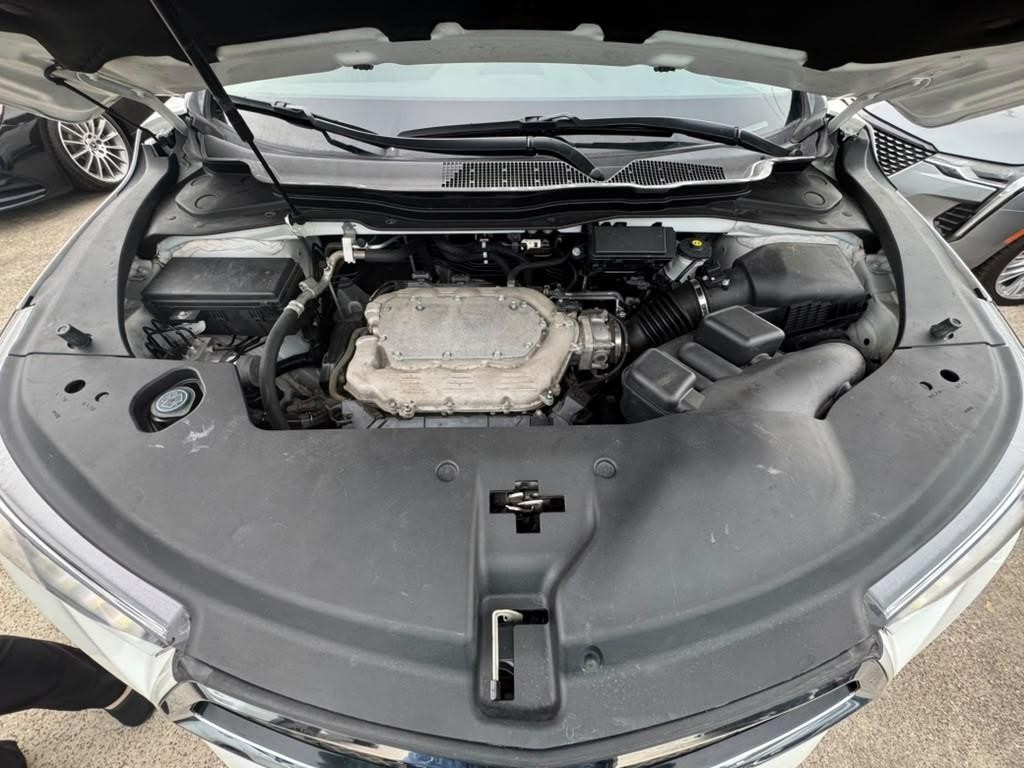 Acura MDX Vehicle Full-screen Gallery Image 31