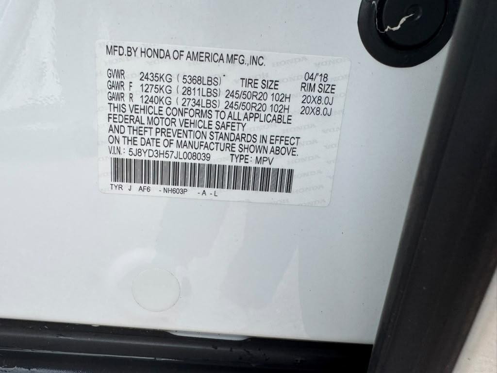 Acura MDX Vehicle Full-screen Gallery Image 32