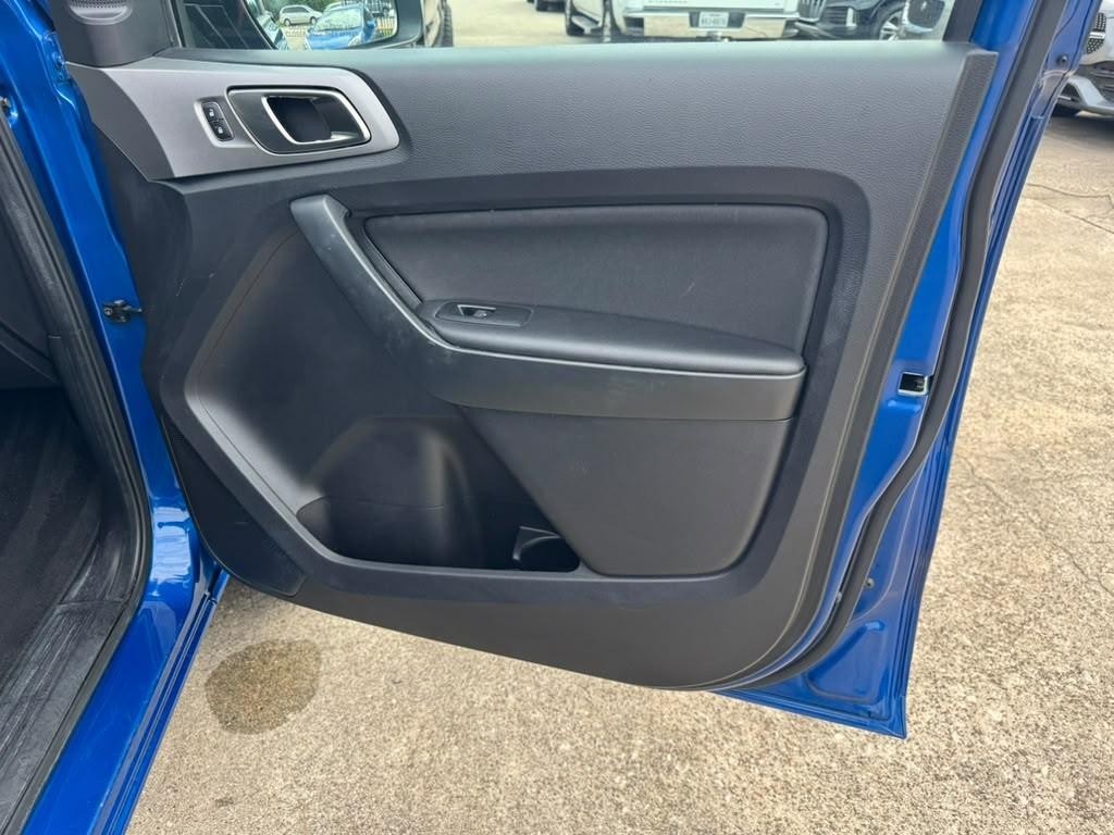 Ford Ranger Vehicle Full-screen Gallery Image 15