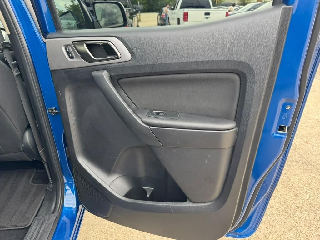 Ford Ranger Vehicle Full-screen Gallery Image 17