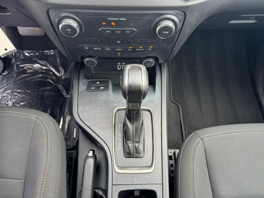 Ford Ranger Vehicle Full-screen Gallery Image 24