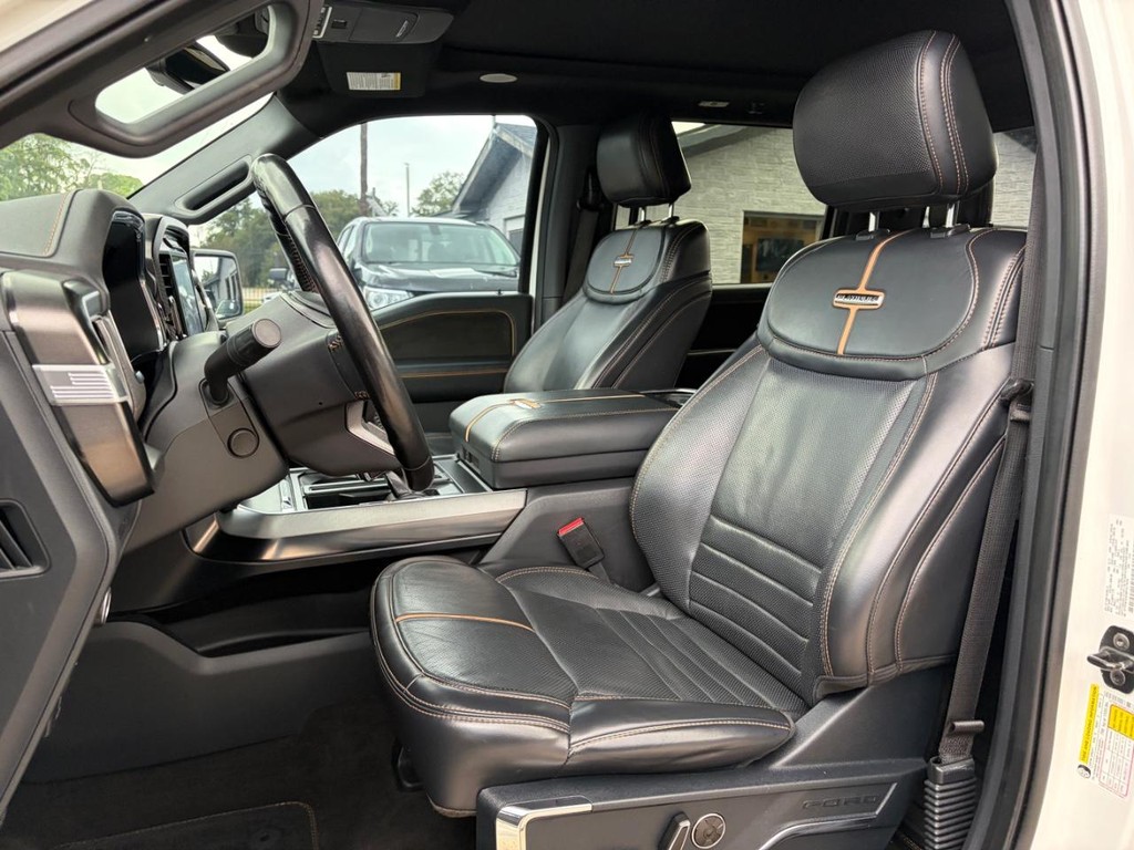 Ford F-150 Vehicle Full-screen Gallery Image 11