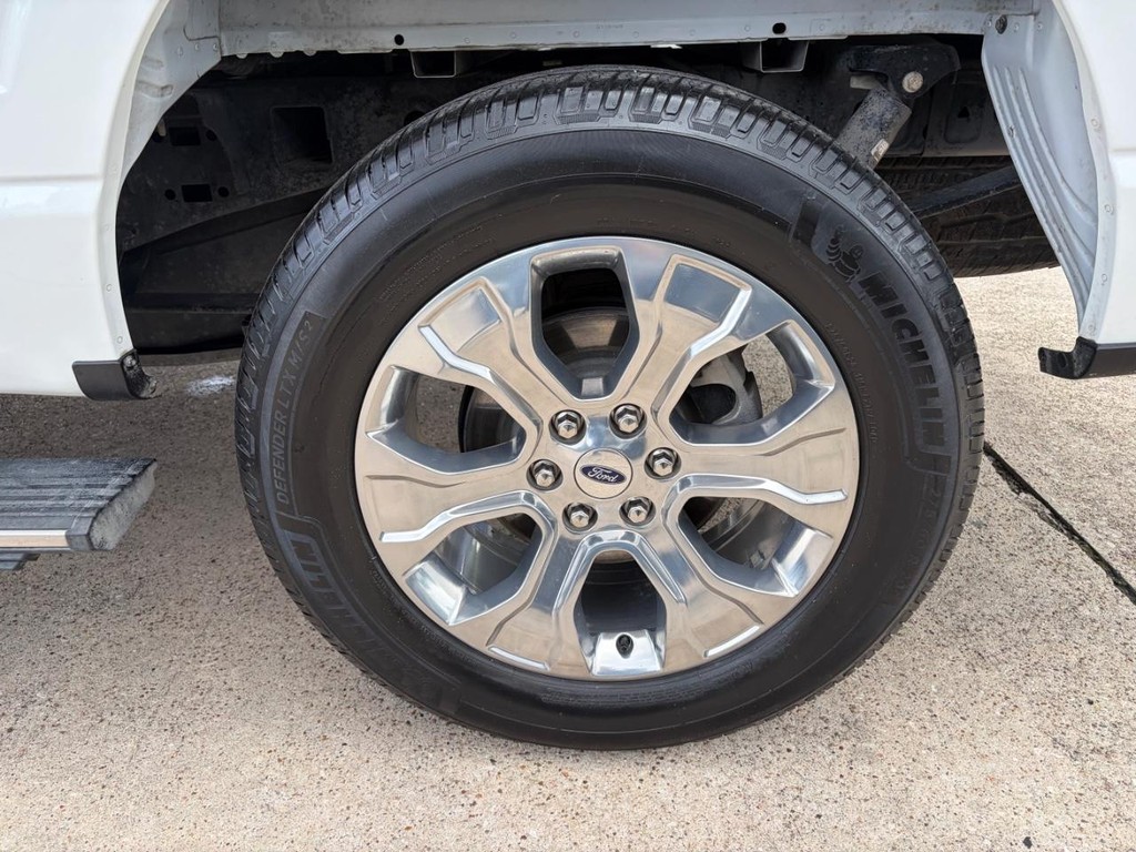 Ford F-150 Vehicle Full-screen Gallery Image 27