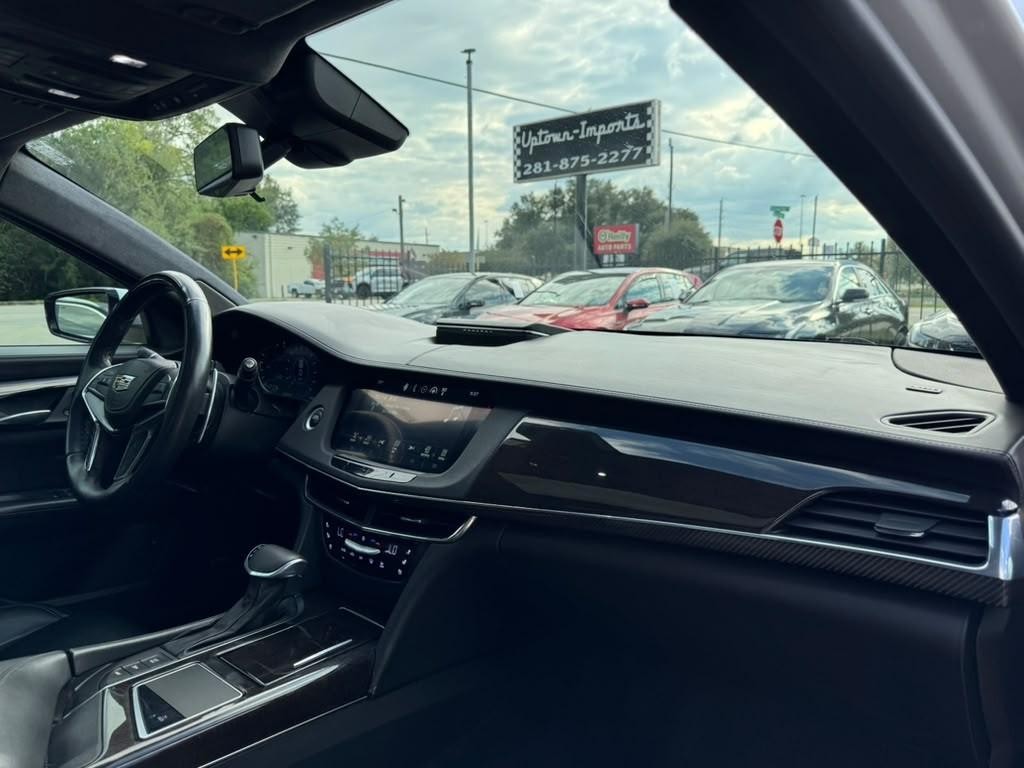 Cadillac CT6 Vehicle Full-screen Gallery Image 13