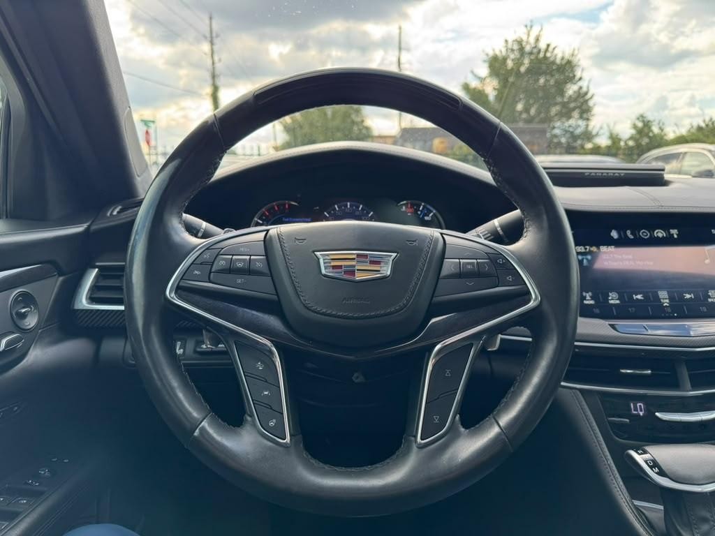 Cadillac CT6 Vehicle Full-screen Gallery Image 20