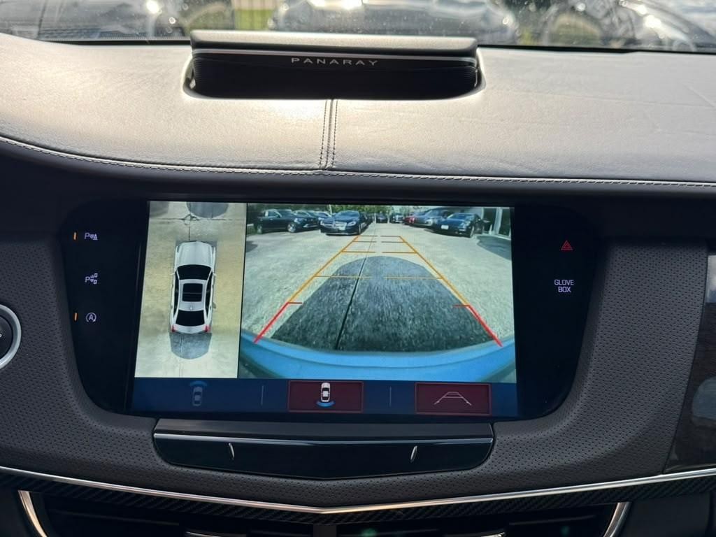 Cadillac CT6 Vehicle Full-screen Gallery Image 23