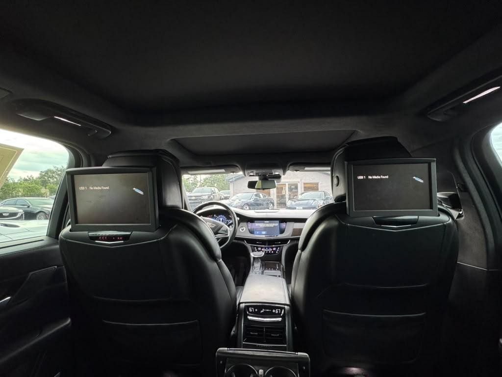 Cadillac CT6 Vehicle Full-screen Gallery Image 27