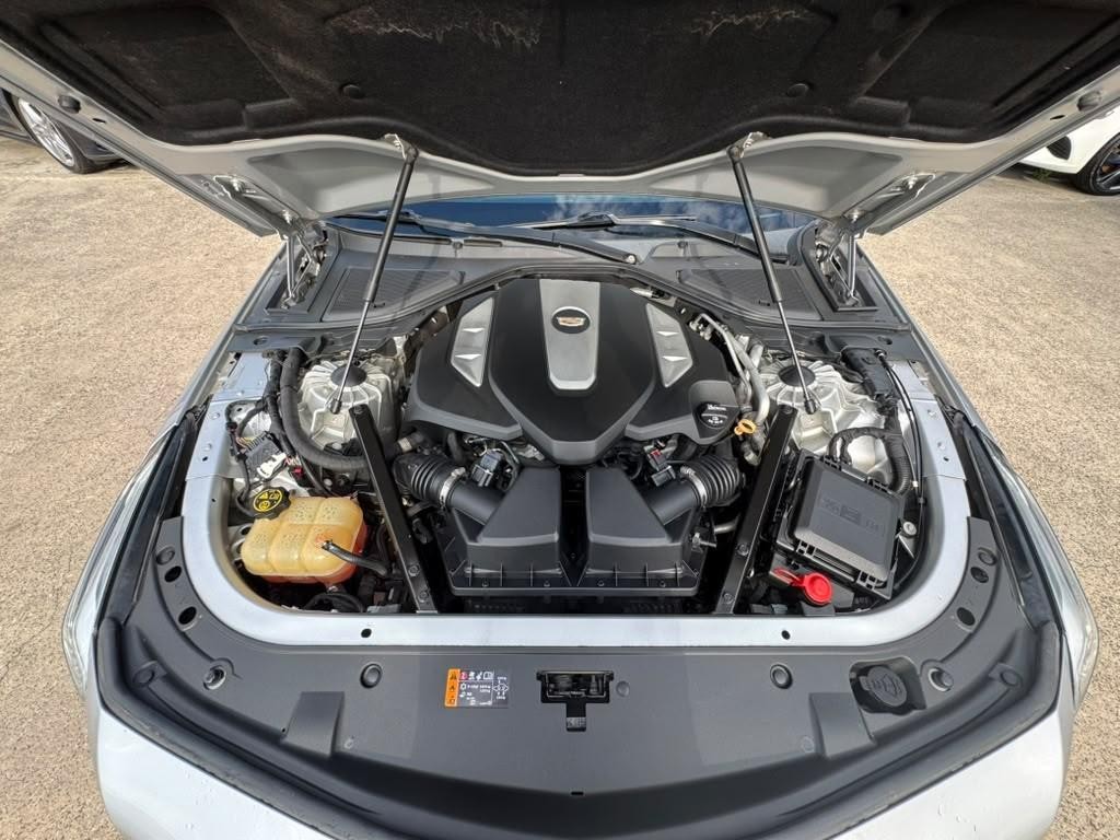 Cadillac CT6 Vehicle Full-screen Gallery Image 30