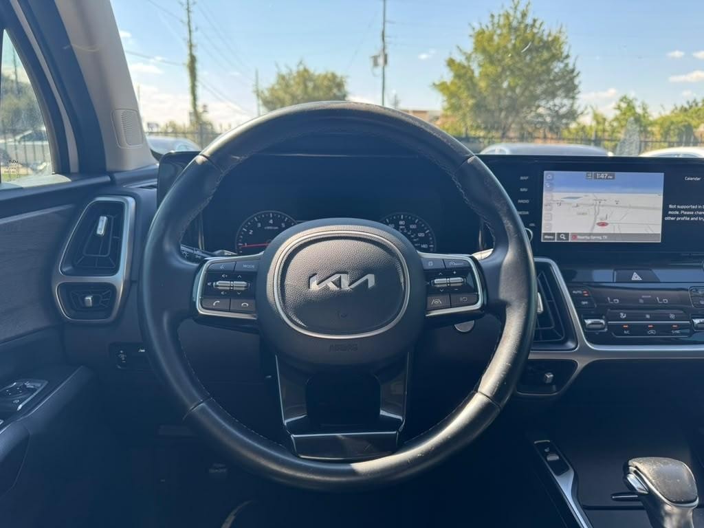 Kia Sorento Vehicle Full-screen Gallery Image 22