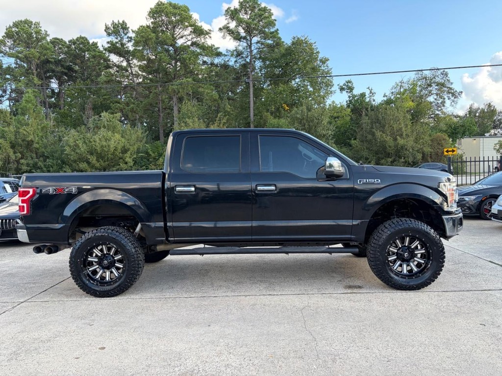 Ford F-150 Vehicle Full-screen Gallery Image 05