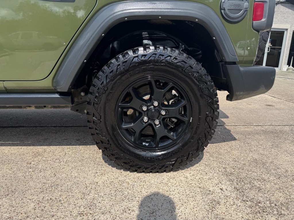 Jeep Wrangler Vehicle Full-screen Gallery Image 27