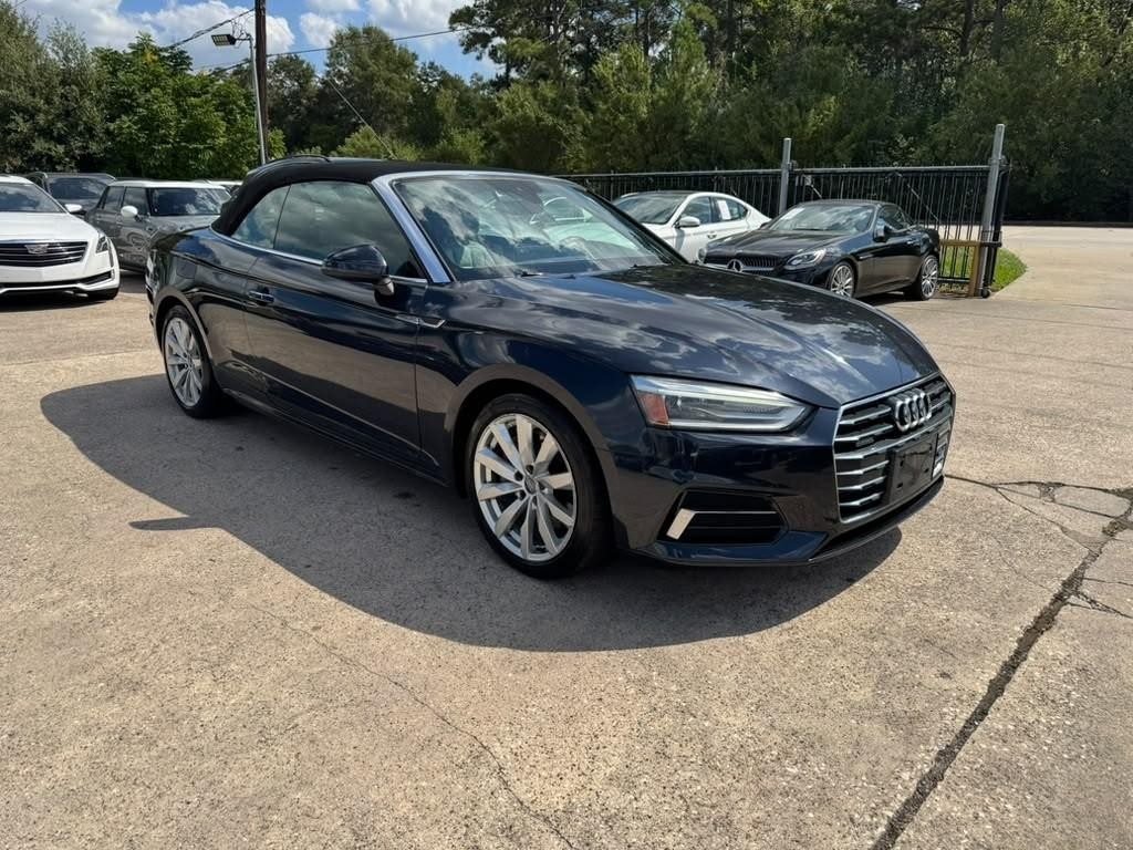 Audi A5 Cabriolet Vehicle Full-screen Gallery Image 07