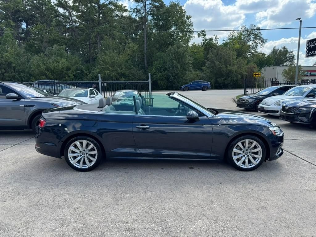 Audi A5 Cabriolet Vehicle Full-screen Gallery Image 10