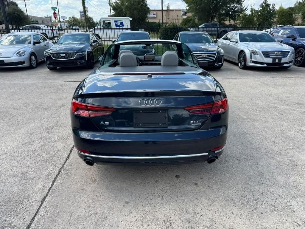 Audi A5 Cabriolet Vehicle Full-screen Gallery Image 14