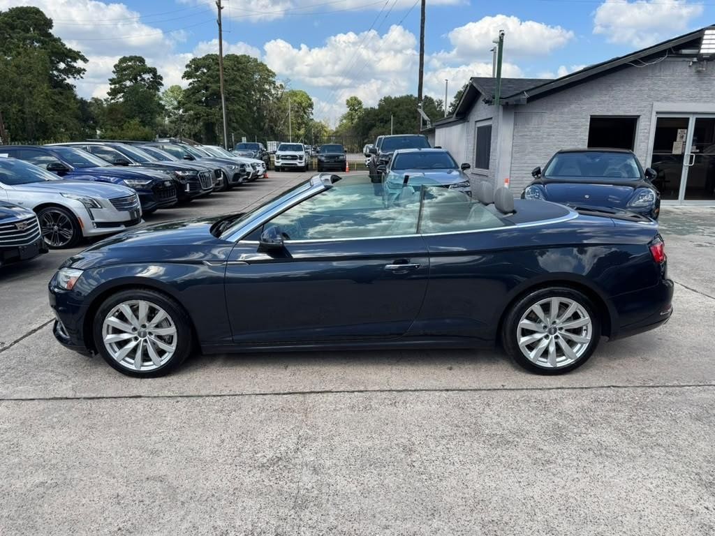 Audi A5 Cabriolet Vehicle Full-screen Gallery Image 18