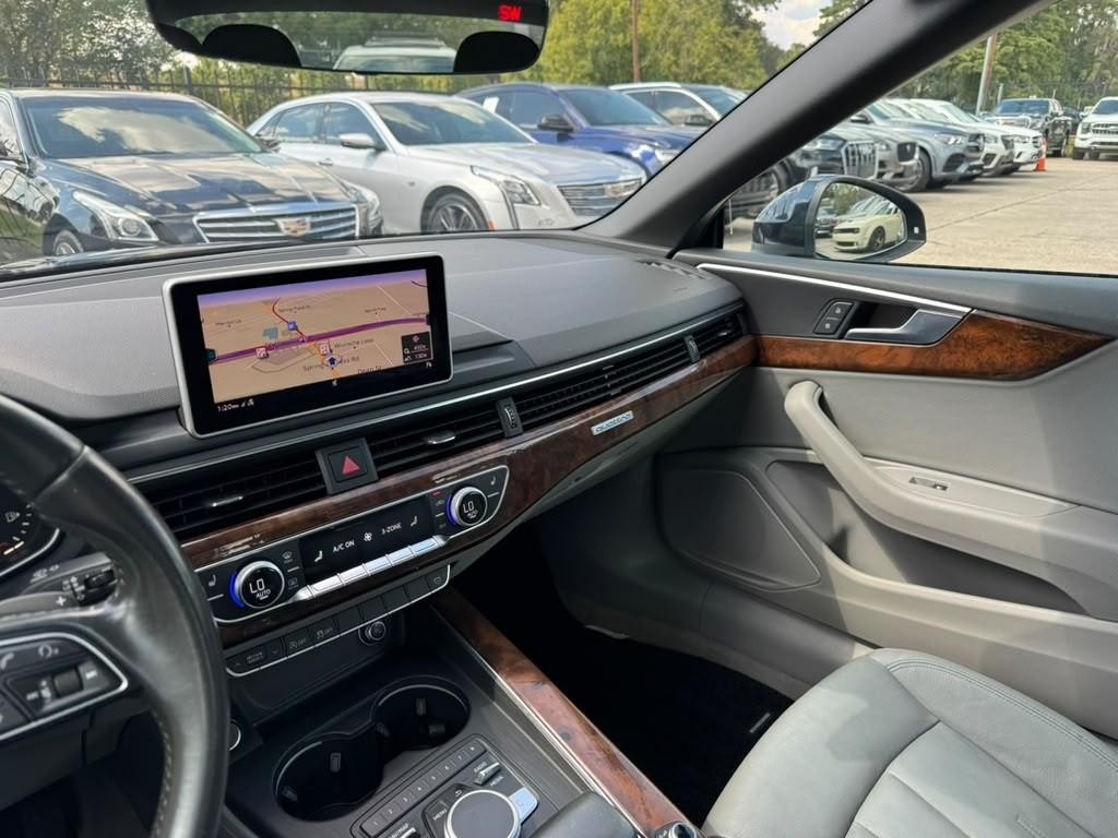 Audi A5 Cabriolet Vehicle Full-screen Gallery Image 33