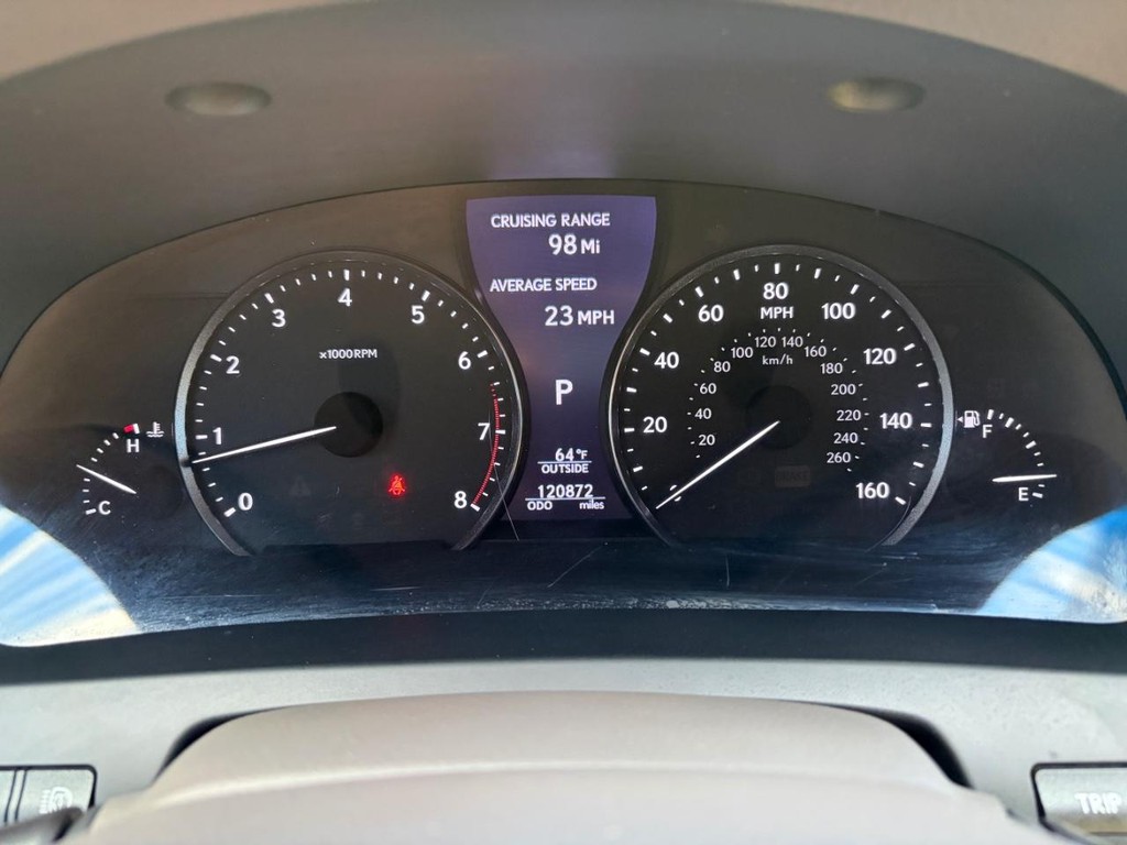 Lexus LS 460 Vehicle Full-screen Gallery Image 21