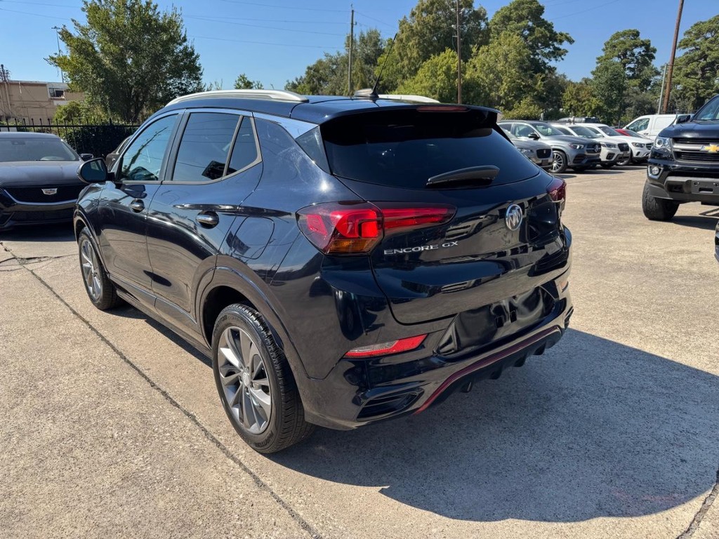 Buick Encore GX Vehicle Full-screen Gallery Image 08