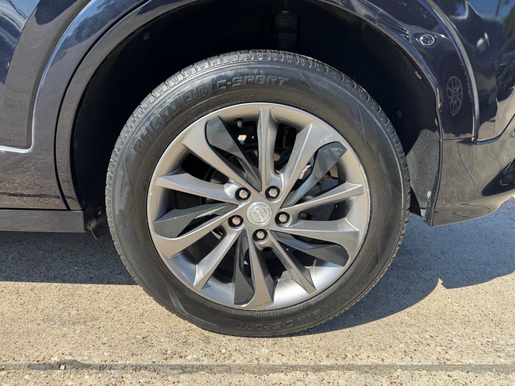 Buick Encore GX Vehicle Full-screen Gallery Image 26