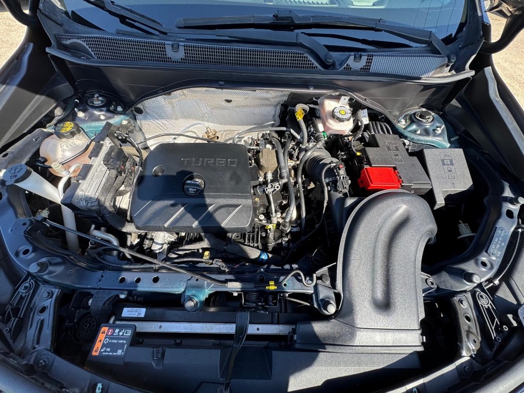 Buick Encore GX Vehicle Full-screen Gallery Image 27