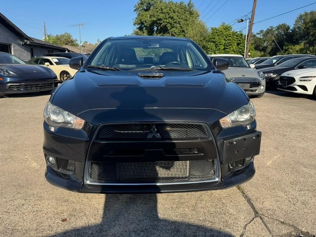 Mitsubishi Lancer Vehicle Full-screen Gallery Image 02