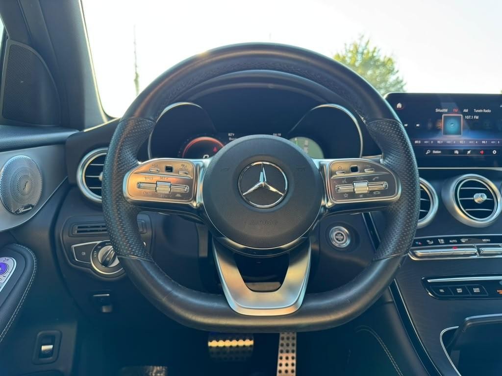 Mercedes-Benz GLC 300 Vehicle Full-screen Gallery Image 20