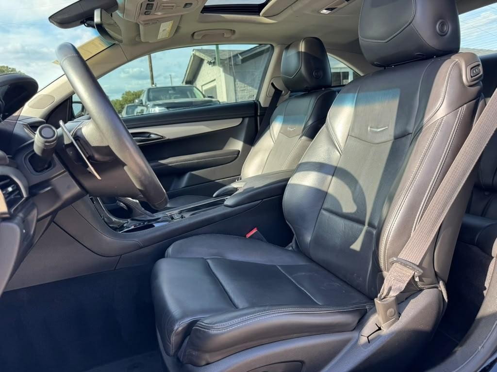 Cadillac ATS Coupe Vehicle Full-screen Gallery Image 11