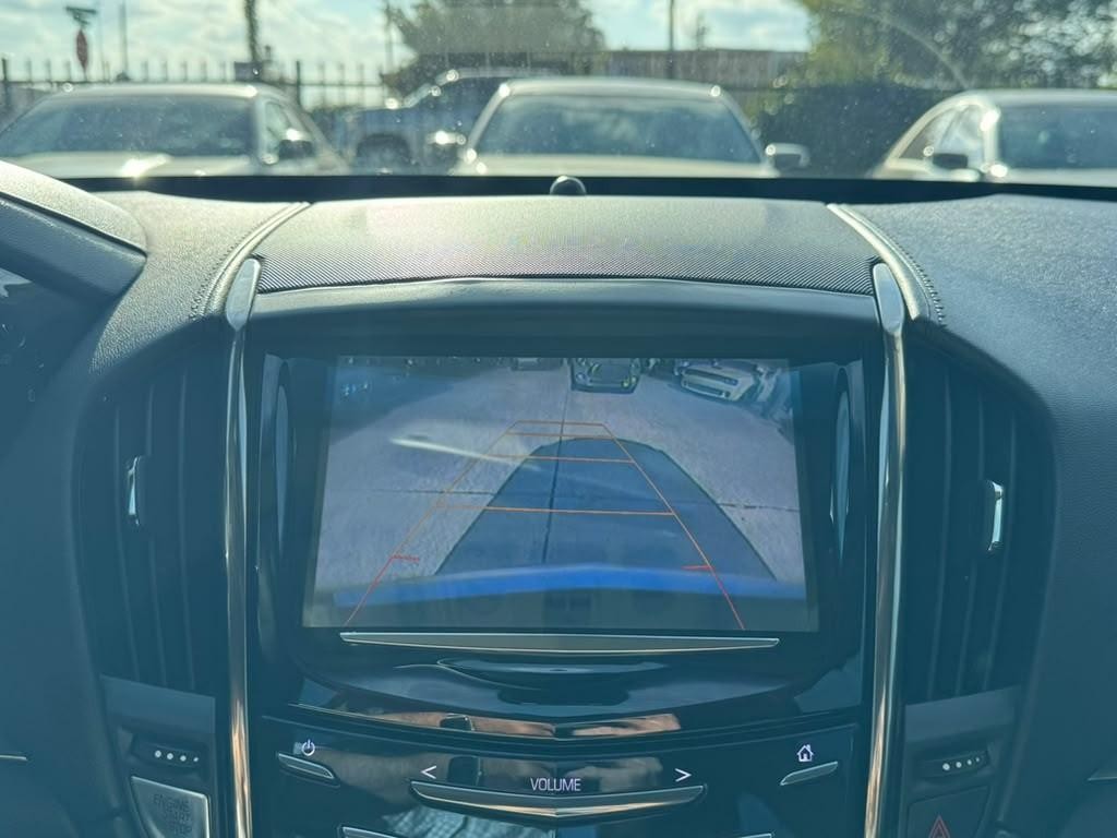 Cadillac ATS Coupe Vehicle Full-screen Gallery Image 21