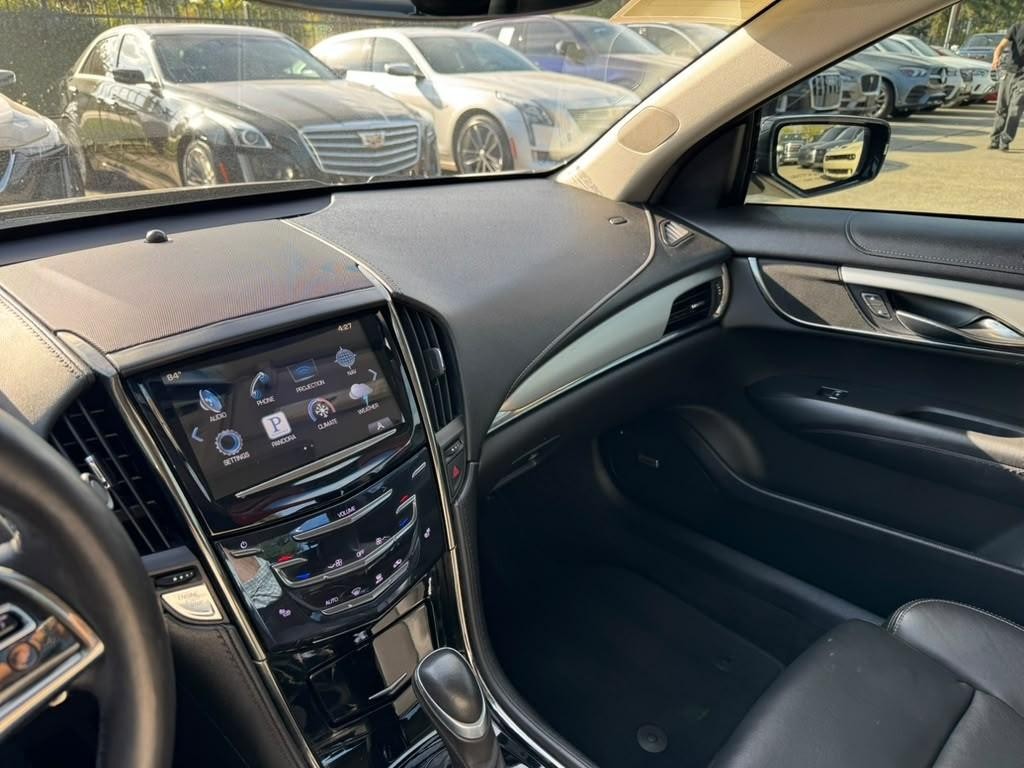 Cadillac ATS Coupe Vehicle Full-screen Gallery Image 24
