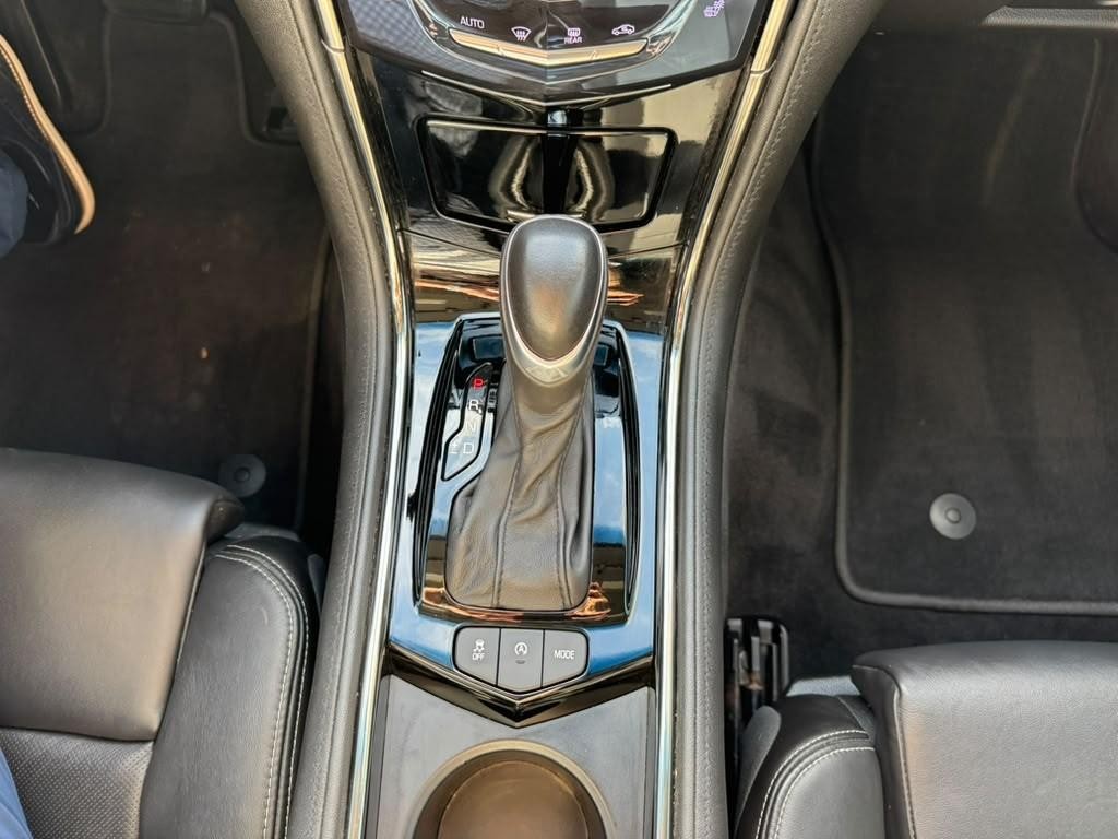 Cadillac ATS Coupe Vehicle Full-screen Gallery Image 25